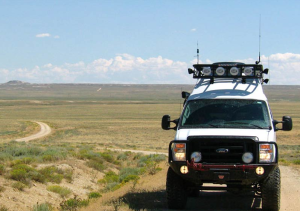 Aluminess - Aluminess 210048 Front Bumper with Brush Guard Ford E-Series 2008-2013 - Image 4