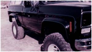 Bushwacker 40003-11 Cut-Out Fender Flares