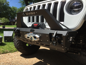 Bodyguard - Bodyguard 47077T Front bumper Stubby with Push Bar and End Cap Light Holes Textured Black Jeep JL 2018-2020 - Image 6
